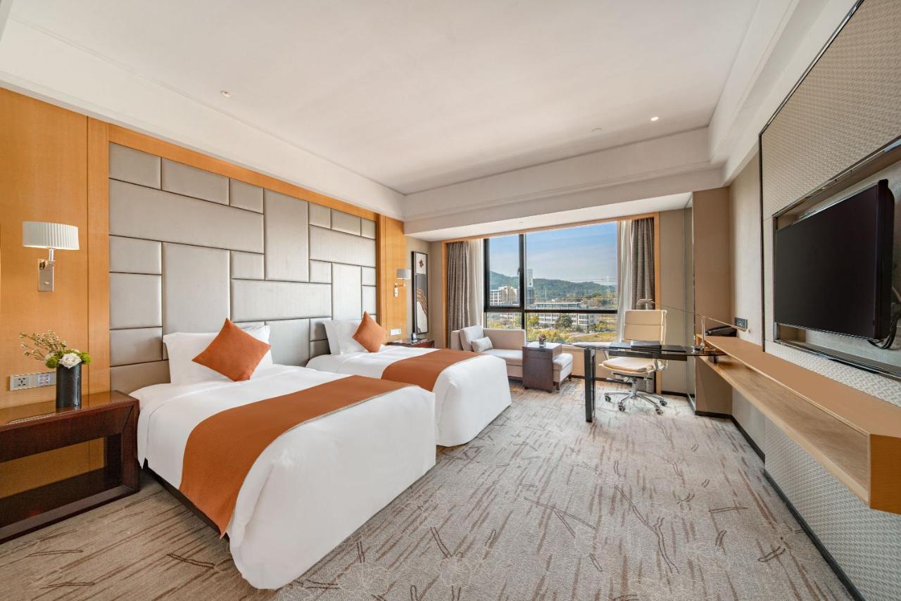 Swissotel Гуанчжоу Экстерьер фото