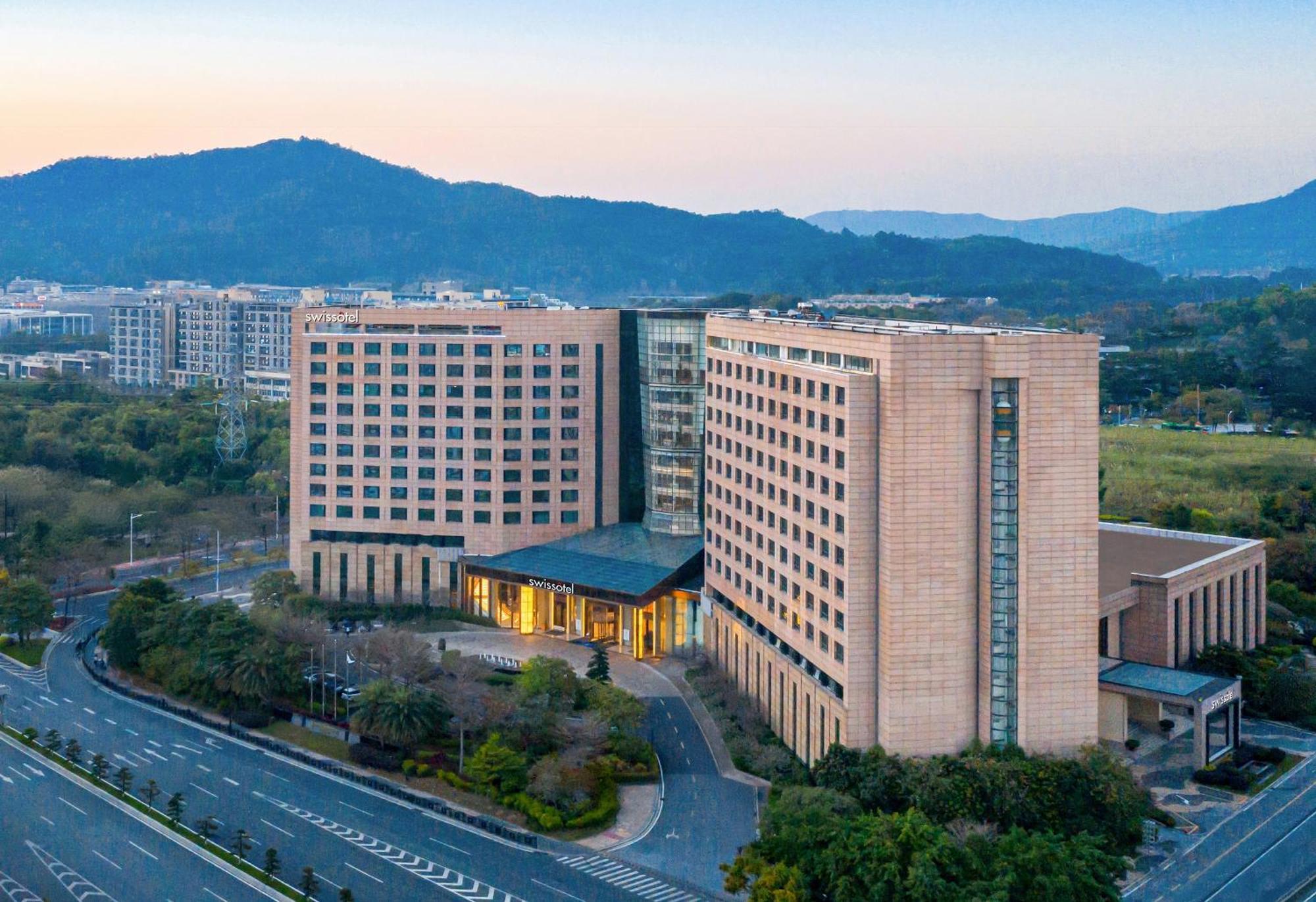 Swissotel Гуанчжоу Экстерьер фото