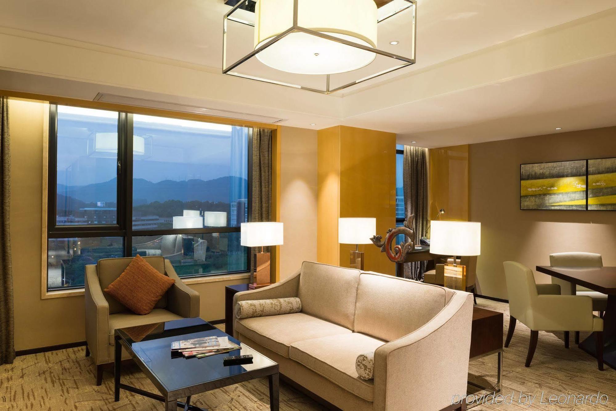 Swissotel Гуанчжоу Экстерьер фото