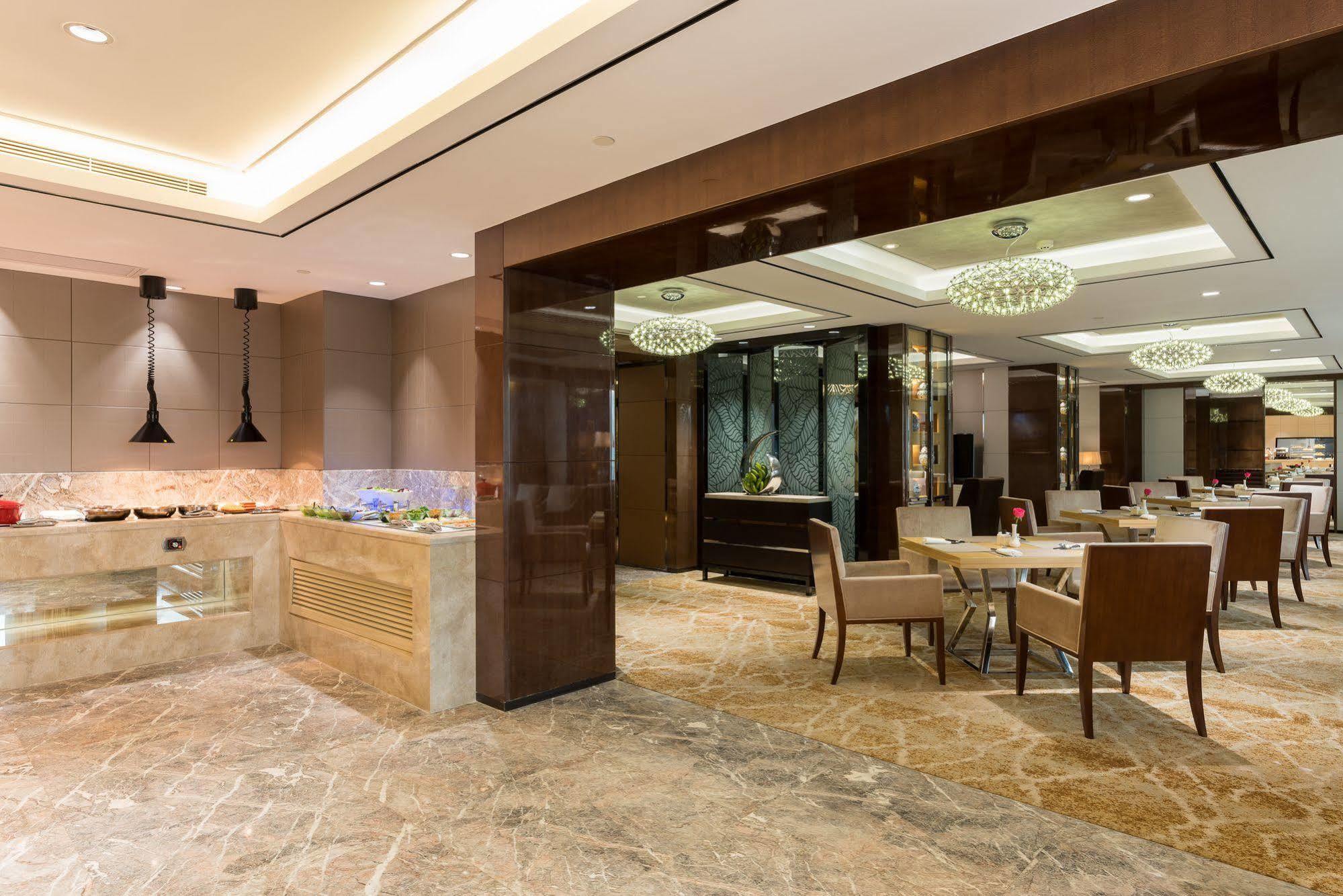 Swissotel Гуанчжоу Экстерьер фото